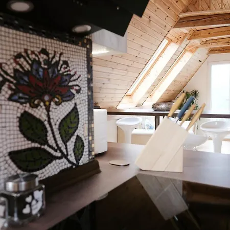 Art-house 3 Attic With Terrace Апартаменты