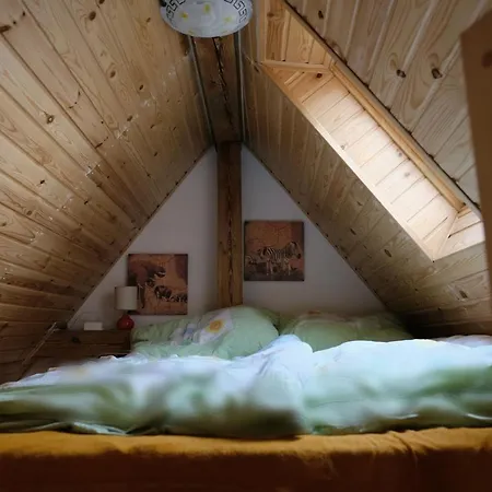 Art-house 3 Attic With Terrace Апартаменты Дечин